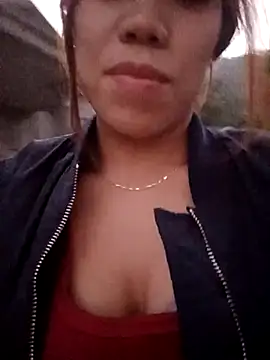 nhinhi-sexy online show from December 2, 2025, 10:31 am