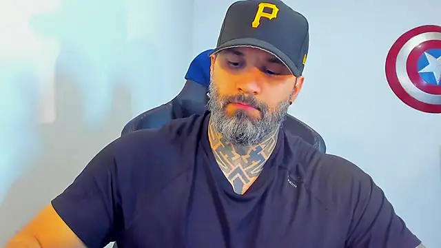 Snapshot of JoshRigby chatting on April 25, 2026, 7:44 pm JoshRigby online show from April 25, 2026, 7:44 pm