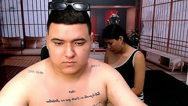 Charly and laura online show from October 22, 2025, 7:35 pm