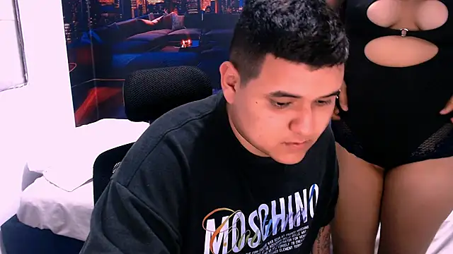 Charly and laura online show from October 23, 2025, 7:12 pm