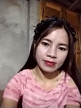 Snapshot of lmc-zz chatting on April 3, 2026, 12:36 pm lmc-zz online show from April 3, 2026, 12:36 pm