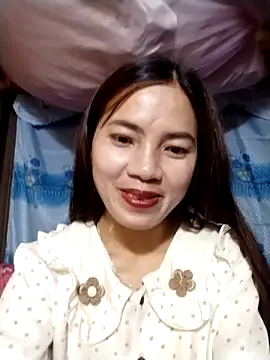 Snapshot of lmc-zz chatting on April 6, 2026, 2:29 pm lmc-zz online show from April 6, 2026, 2:29 pm