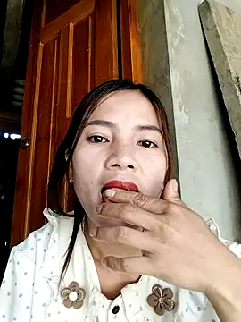 Snapshot of lmc-zz chatting on April 7, 2026, 5:08 am lmc-zz online show from April 7, 2026, 5:08 am