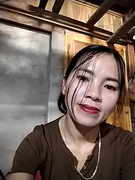 Snapshot of lmc-zz chatting on April 10, 2026, 12:49 am lmc-zz online show from April 10, 2026, 12:49 am