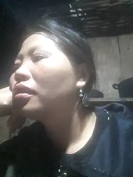 Snapshot of bree-zz chatting on October 25, 2025, 9:42 pm bree-zz online show from October 25, 2025, 9:42 pm