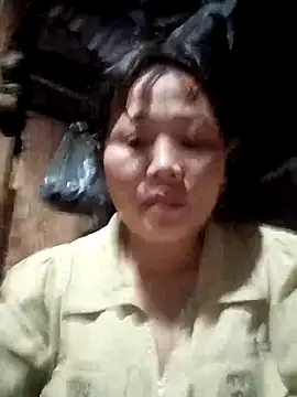 Snapshot of bree-zz chatting on February 18, 2026, 12:17 am bree-zz online show from February 18, 2026, 12:17 am