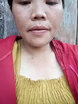 Snapshot of bree-zz chatting on March 2, 2026, 8:21 am bree-zz online show from March 2, 2026, 8:21 am