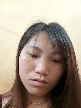 min-xinh online show from April 15, 2026, 11:16 pm