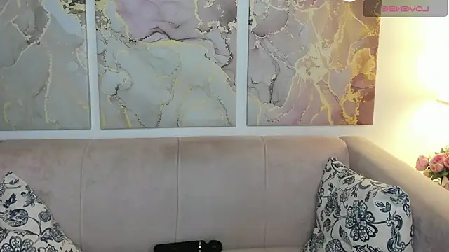 CamillaDreamer online show from May 15, 2026, 11:56 pm