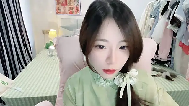 Snapshot of Gardenia-222 chatting on April 4, 2026, 8:34 am Gardenia-222 online show from April 4, 2026, 8:34 am