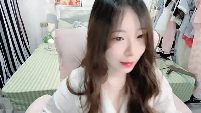 Snapshot of Gardenia-222 chatting on April 7, 2026, 4:40 pm Gardenia-222 online show from April 7, 2026, 4:40 pm