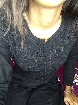 Snapshot of Nencycute1 chatting on September 30, 2025, 6:07 am Nencycute1 online show from September 30, 2025, 6:07 am