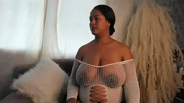 MelissaSam  online show from April 18, 2026, 9:04 pm