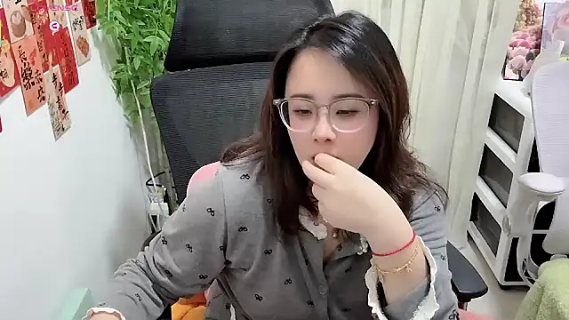 NEWONETO online show from February 28, 2026, 12:28 pm