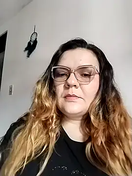 Snapshot of coral_marley chatting on October 14, 2025, 3:24 pm coral marley online show from October 14, 2025, 3:24 pm