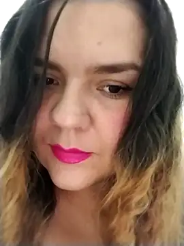 Snapshot of coral_marley chatting on October 21, 2025, 5:30 am coral marley online show from October 21, 2025, 5:30 am