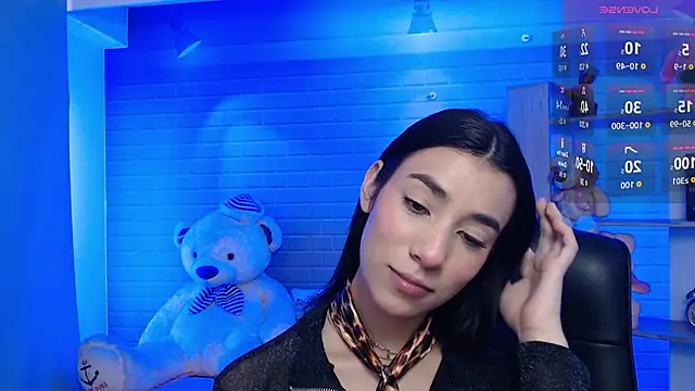 Snapshot of koyuki_san chatting on October 24, 2025, 9:22 pm koyuki san online show from October 24, 2025, 9:22 pm