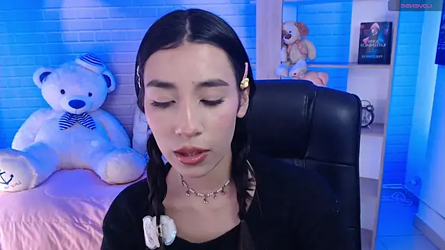 Snapshot of koyuki_san chatting on October 29, 2025, 7:15 pm koyuki san online show from October 29, 2025, 7:15 pm