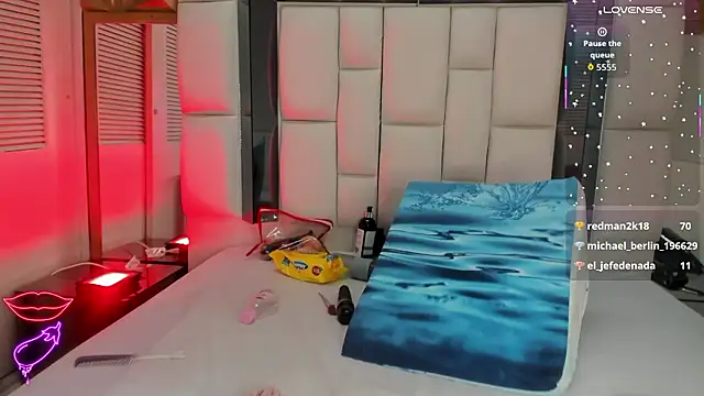 violet milleer online show from March 22, 2026, 7:17 pm