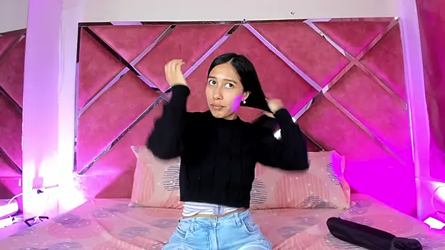 Amelia Rivas online show from October 12, 2025, 6:18 pm