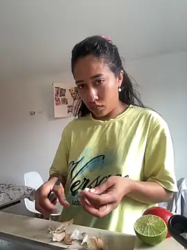 Snapshot of Amelia_Rivas chatting on April 23, 2026, 1:46 pm Amelia Rivas online show from April 23, 2026, 1:46 pm