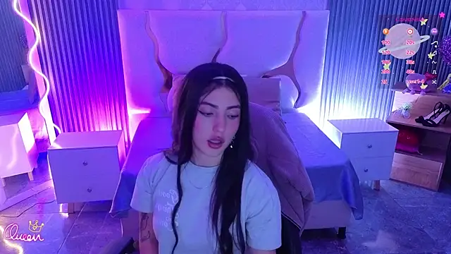 Ixchel tay online show from April 11, 2026, 3:33 am