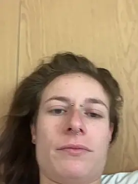 GoldenPussy1329 online show from March 24, 2026, 12:32 pm