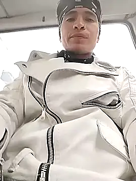 Snapshot of Angel_3-0 chatting on October 22, 2025, 5:13 pm Angel 3-0 online show from October 22, 2025, 5:13 pm