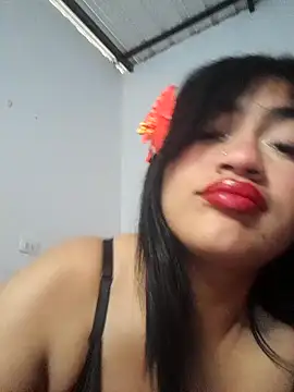 Snapshot of who_is_milyxx chatting on October 28, 2025, 1:03 pm who is milyxx online show from October 28, 2025, 1:03 pm