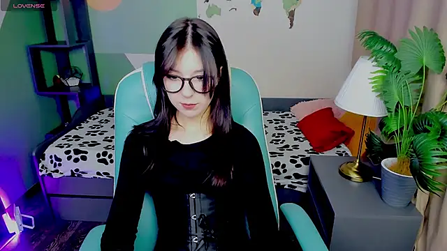 Azaliya Haze online show from November 19, 2025, 8:20 pm