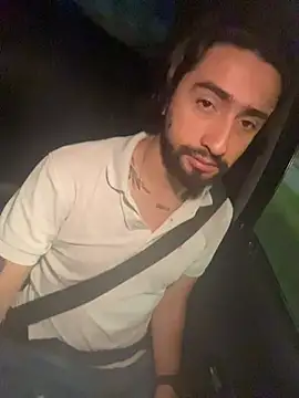 Snapshot of maximusdominus26 chatting on November 4, 2025, 8:35 am maximusdominus26 online show from November 4, 2025, 8:35 am