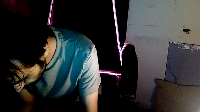 highinhtxx online show from February 11, 2026, 4:17 am