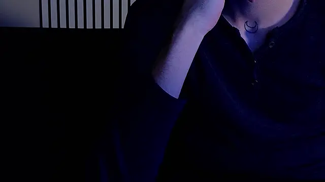 Snapshot of TommieHi chatting on November 27, 2025, 5:20 am TommieHi online show from November 27, 2025, 5:20 am