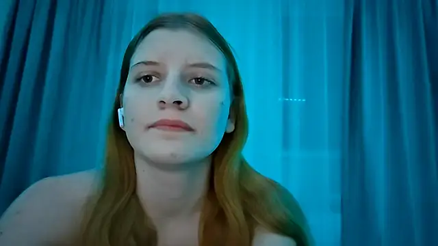 LynteriLain online show from November 13, 2025, 7:24 pm