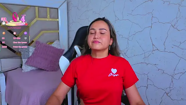 Snapshot of lila_cute1 chatting on November 19, 2025, 7:14 pm lila cute1 online show from November 19, 2025, 7:14 pm