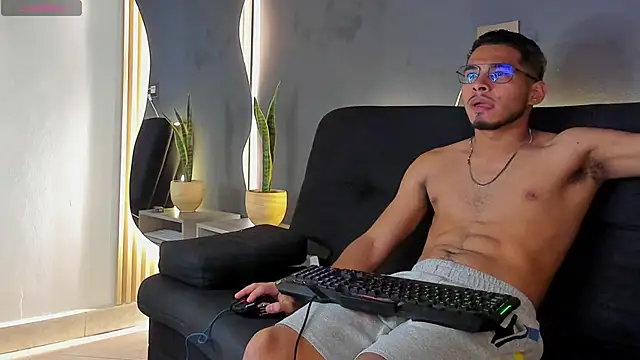 Jaybrown  1 online show from November 2, 2025, 3:53 am