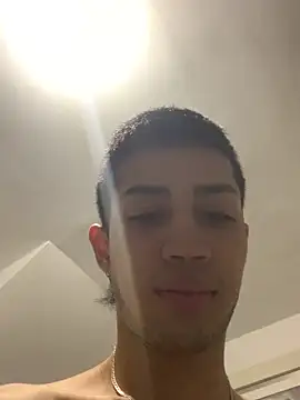 Snapshot of duvan_777 chatting on October 25, 2025, 10:26 pm duvan 777 online show from October 25, 2025, 10:26 pm