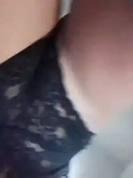 misteriosabb000 online show from March 28, 2026, 10:48 am