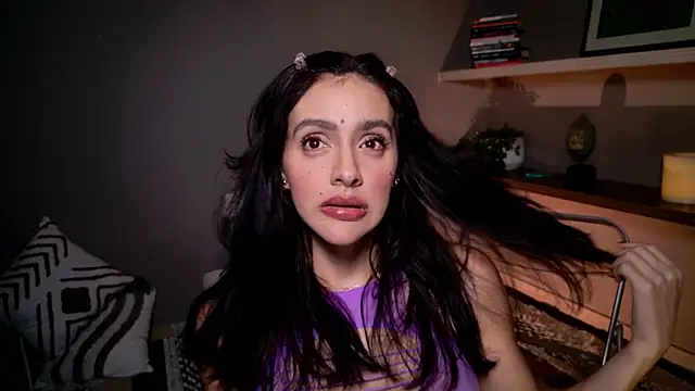 Milana De online show from July 23, 2026, 12:02 am