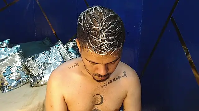 Snapshot of GSUS_PATRICK chatting on October 6, 2025, 12:57 pm GSUS PATRICK online show from October 6, 2025, 12:57 pm