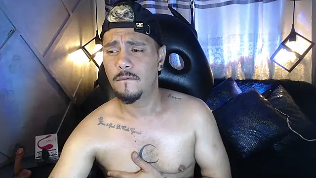 Snapshot of GSUS_PATRICK chatting on October 10, 2025, 8:52 pm GSUS PATRICK online show from October 10, 2025, 8:52 pm