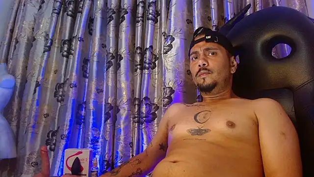 Snapshot of GSUS_PATRICK chatting on October 17, 2025, 11:18 pm GSUS PATRICK online show from October 17, 2025, 11:18 pm