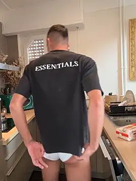 WildFlame2525 online show from October 9, 2025, 9:07 am