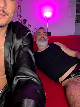 WildFlame2525 online show from November 19, 2025, 6:52 pm