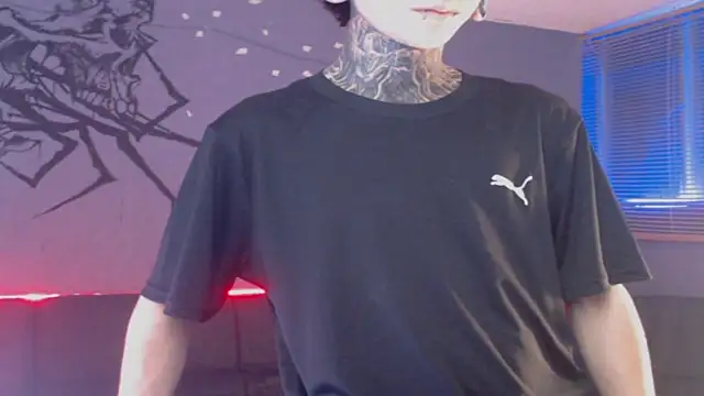 Snapshot of Kuregari_xs chatting on November 12, 2025, 6:14 am Kuregari xs online show from November 12, 2025, 6:14 am