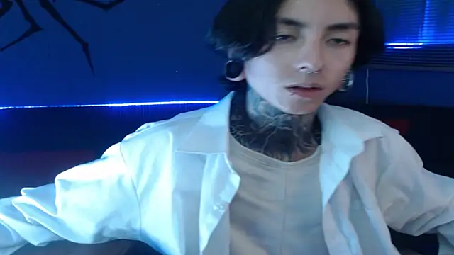 Snapshot of Kuregari_xs chatting on November 13, 2025, 6:01 am Kuregari xs online show from November 13, 2025, 6:01 am