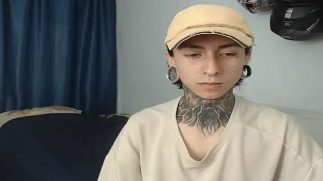 Snapshot of Kuregari_xs chatting on November 27, 2025, 7:10 am Kuregari xs online show from November 27, 2025, 7:10 am