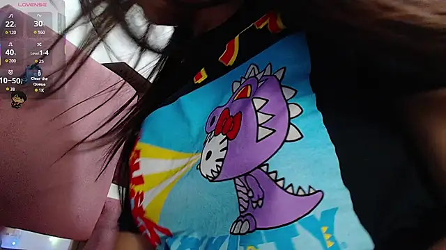 velvetrouse online show from November 15, 2025, 6:26 pm