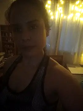 Snapshot of Arisbet333 chatting on October 1, 2025, 11:33 pm Arisbet333 online show from October 1, 2025, 11:33 pm