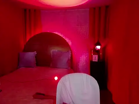 KaGoddessonXXX online show from November 5, 2025, 8:25 am